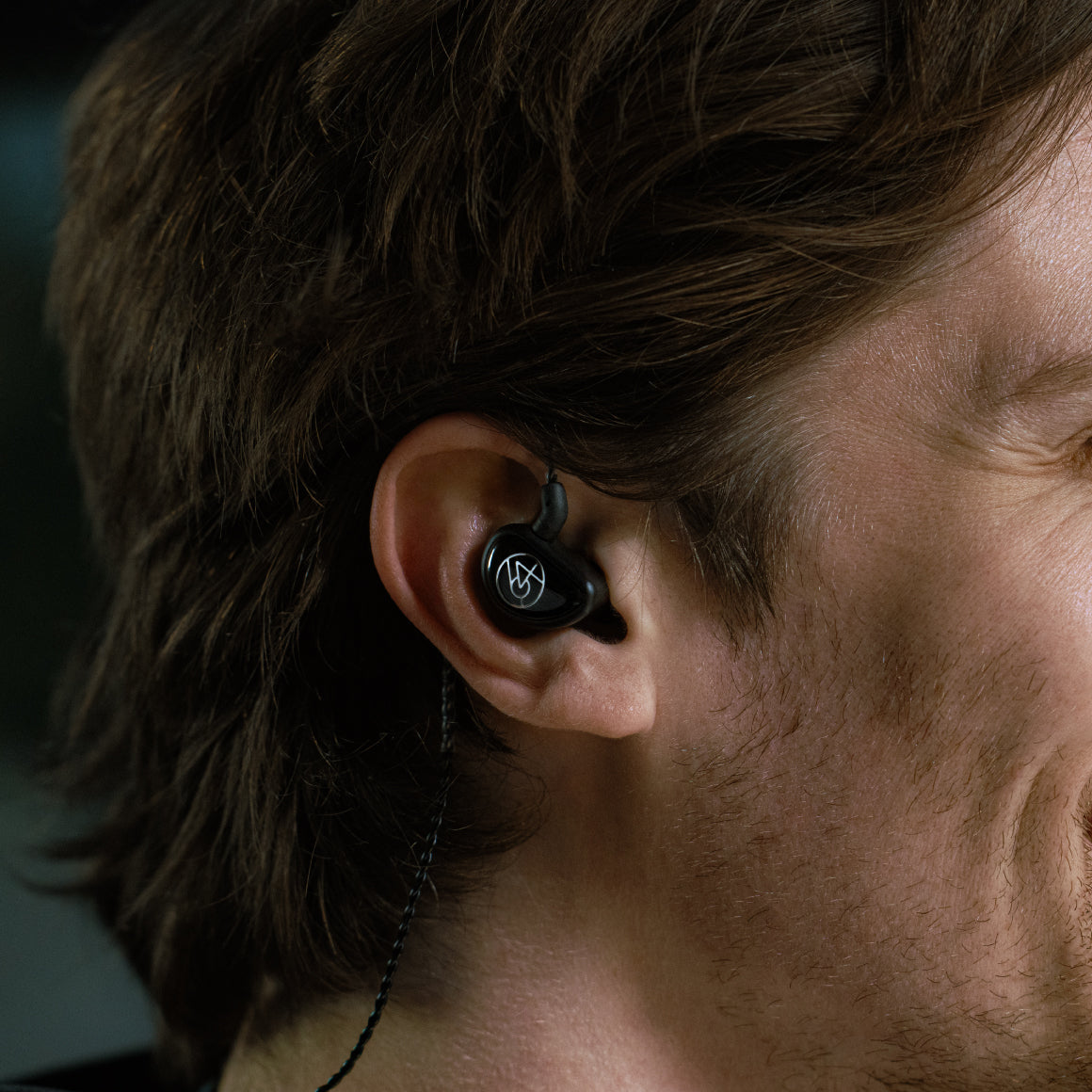 Headphone-Zone-64-Audio-Aspire-4