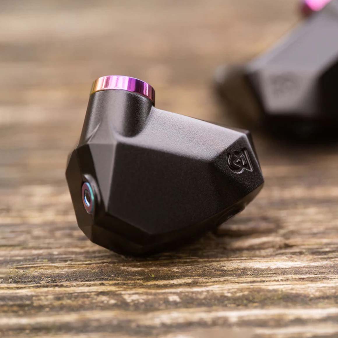 Headphone-Zone-Campfire-Audio-Fathom