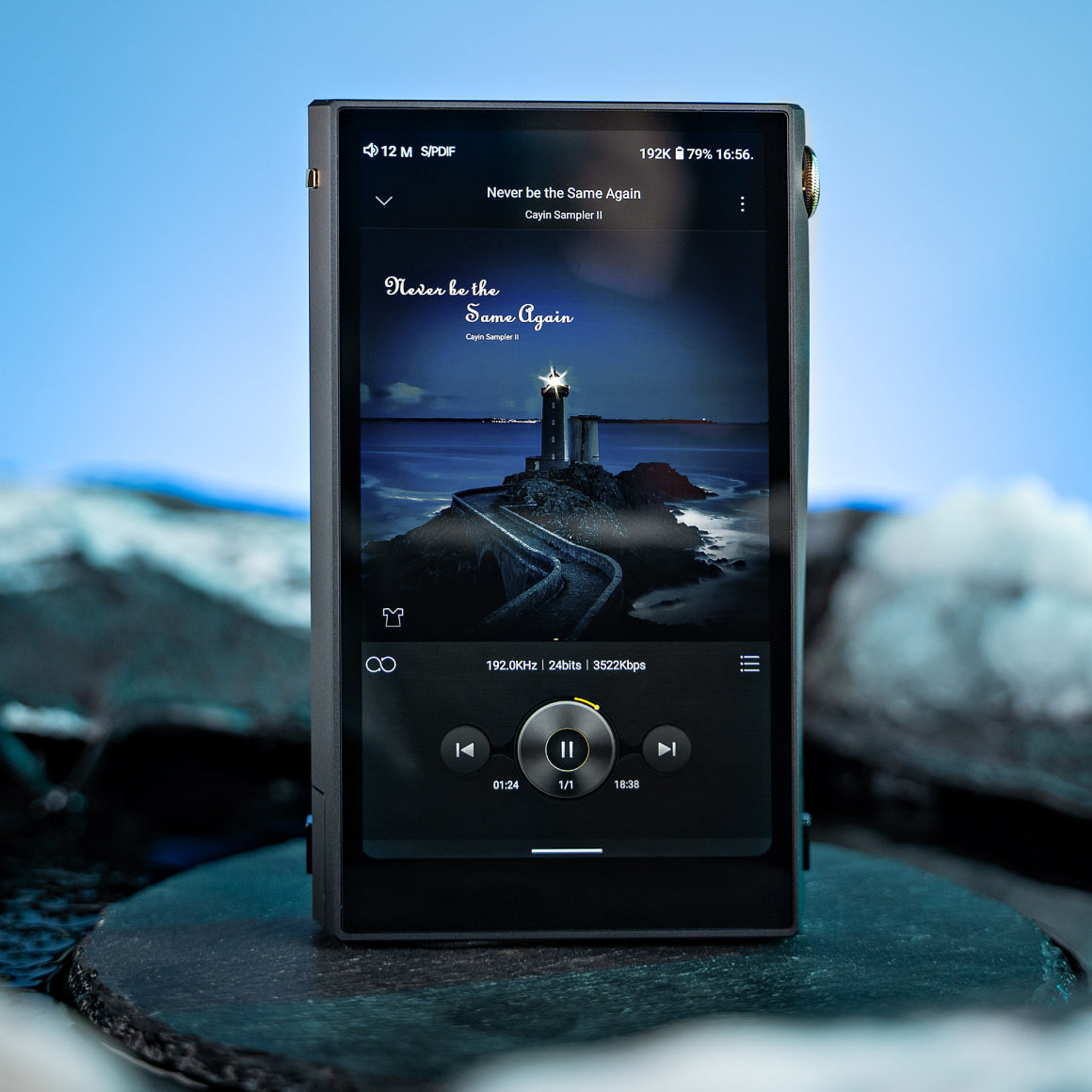 Headphone-Zone-Cayin-N6iii
