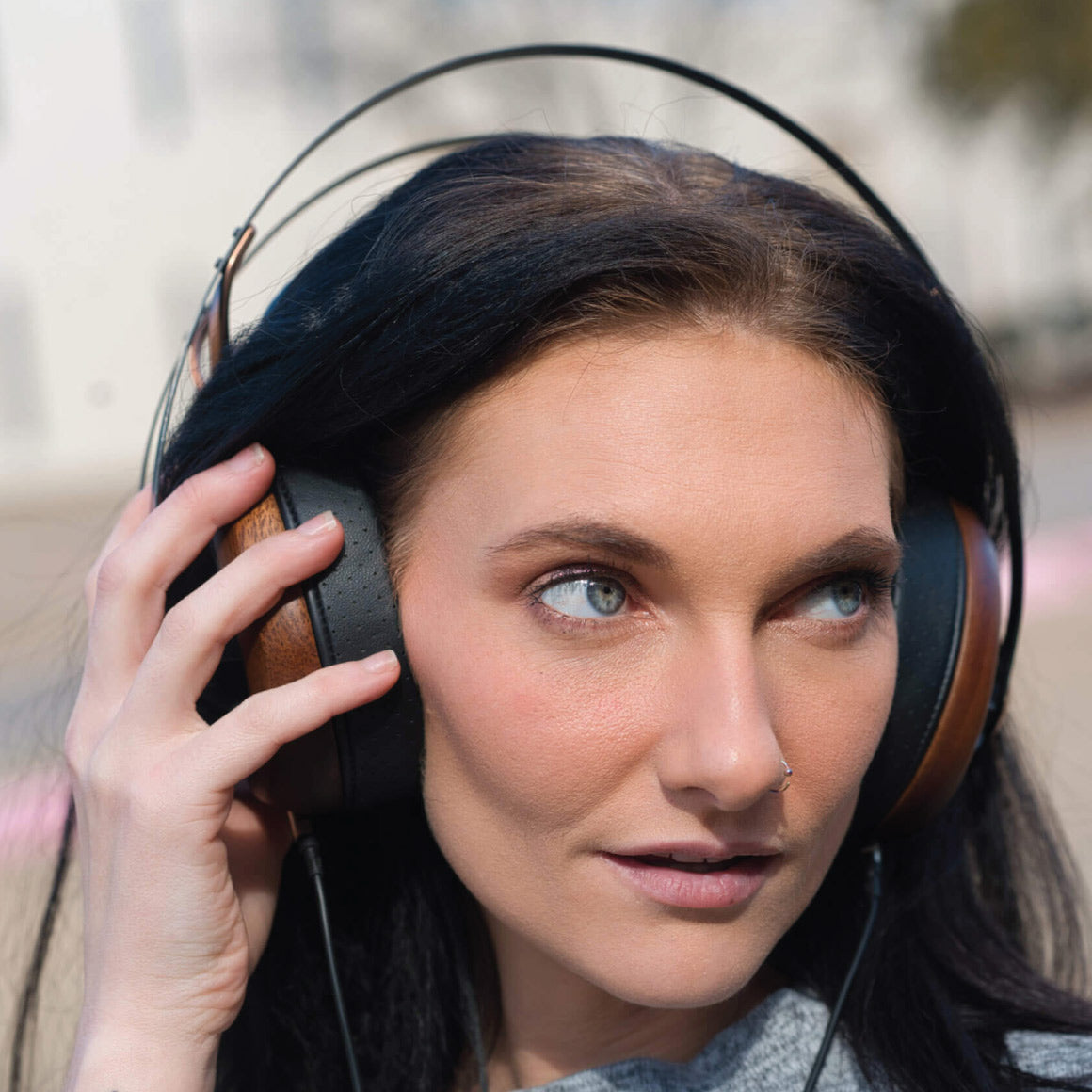Headphone-Zone-Dekoni-Audio-Earpads-Meze-109