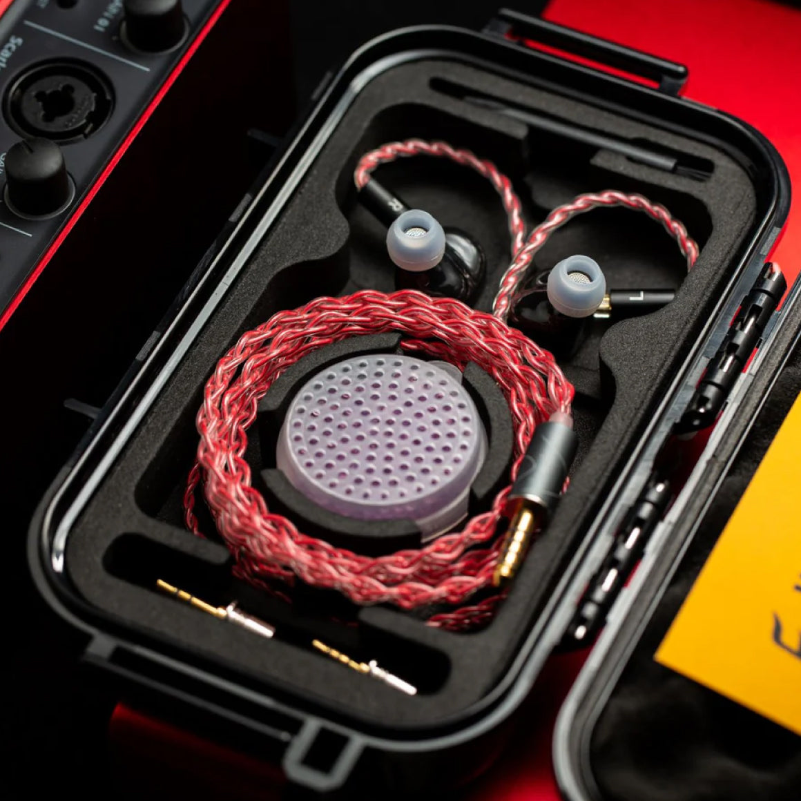 Headphone-Zone-FATfrequency-Scarlet Mini Universals
