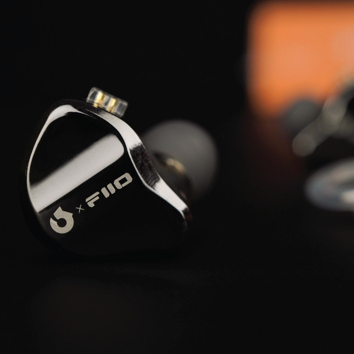 #Plug_3.5mm