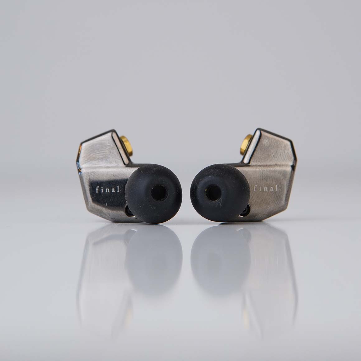 Headphone-Zone-Final-Make2-Demo-Unit