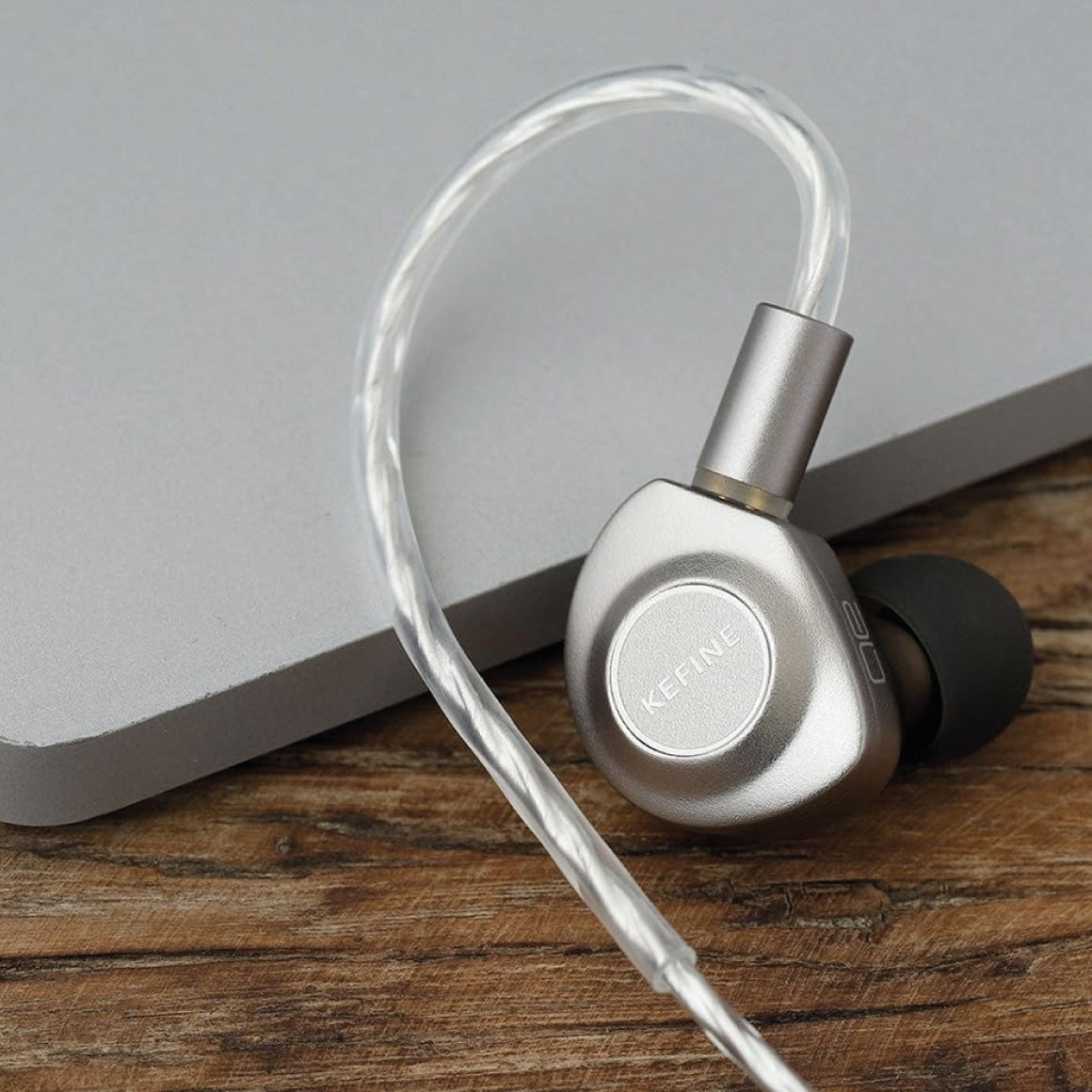 #Plug_3.5mm
