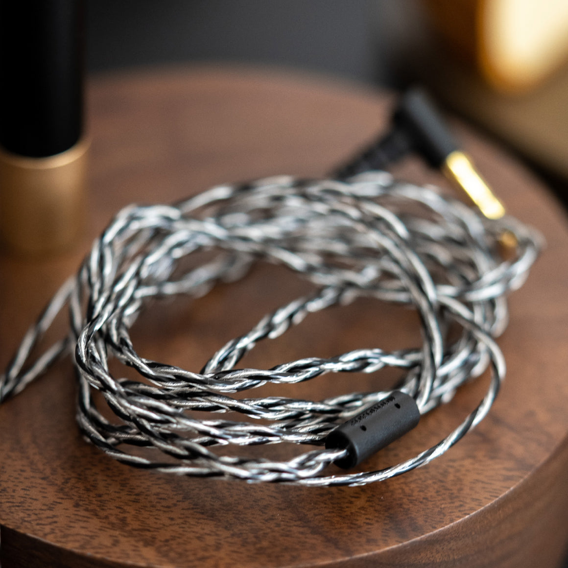 Headphone-Zone-Moondrop-U-2