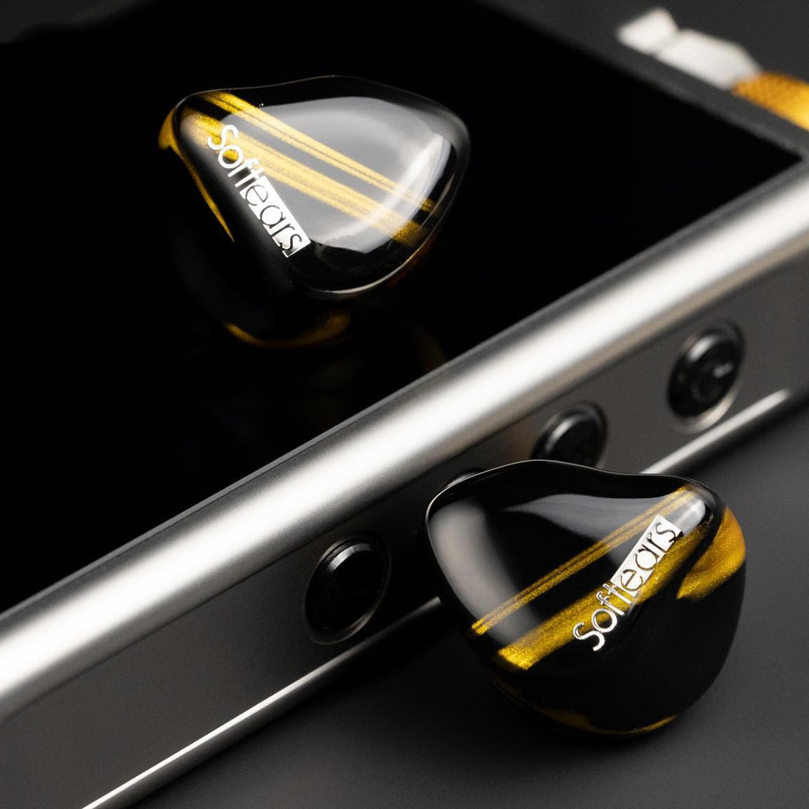 Headphone-Zone-Softears-Cerberus-3.5mm
