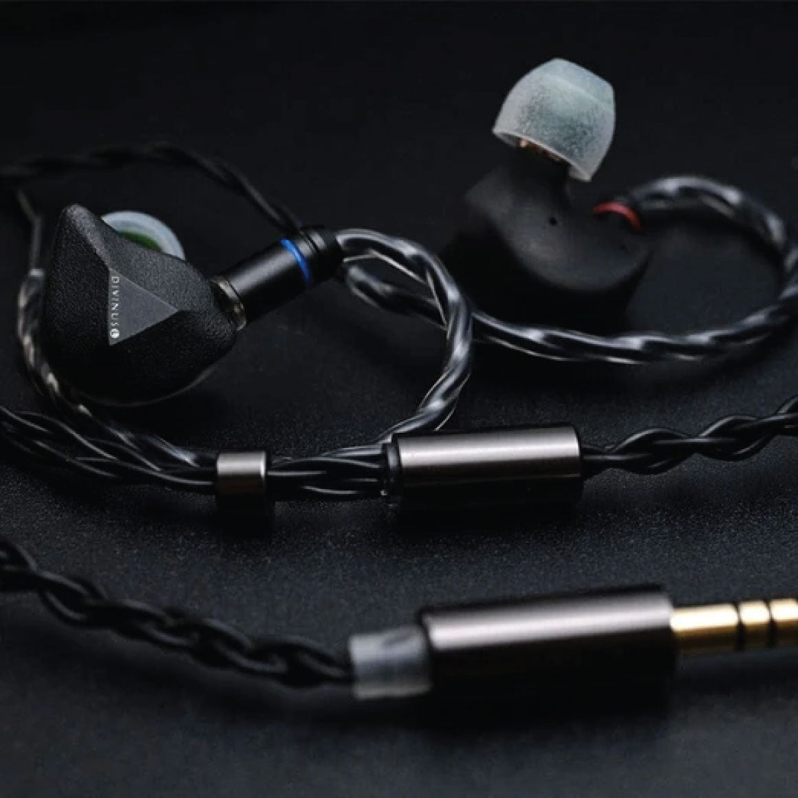 #Plug Type_3.5mm