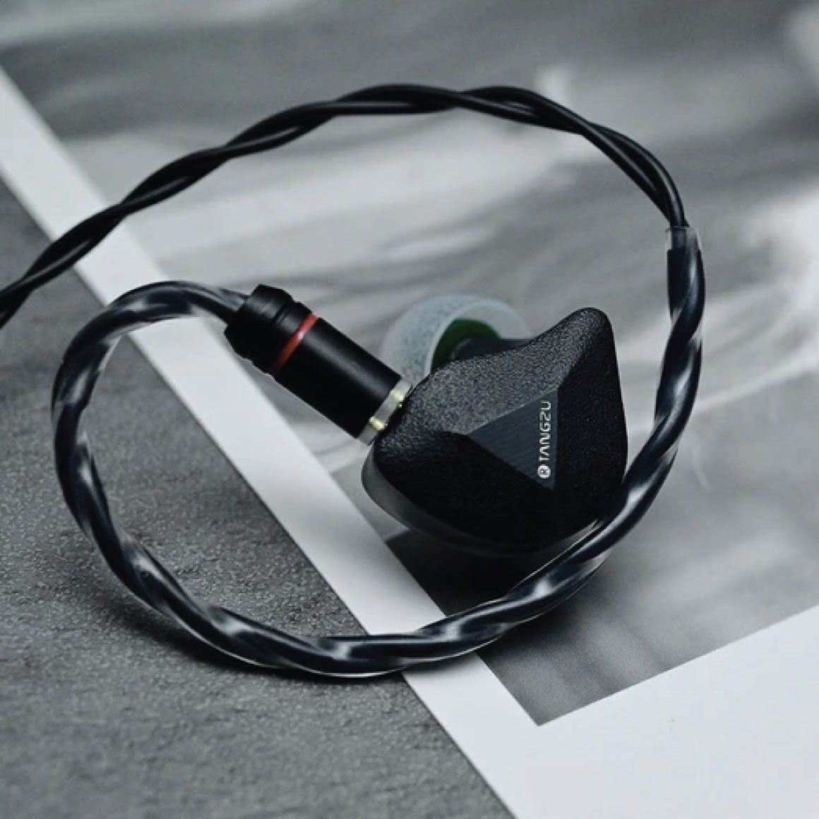 #Plug Type_3.5mm