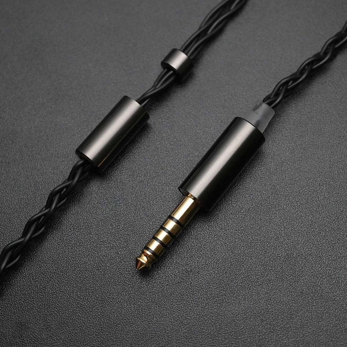 #Plug Type_4.4mm