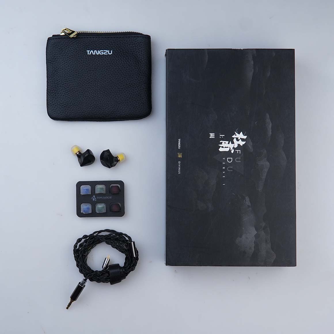 Headphone-Zone-Tangzu-X-DIVINUS-FuDu-Verse-1-Demo-Unit