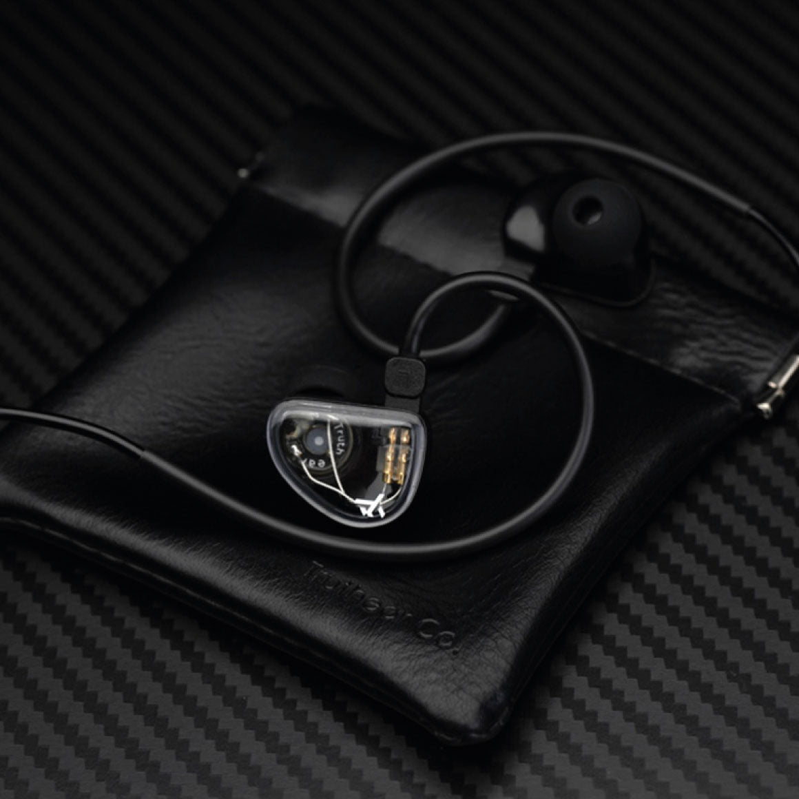 Headphone-Zone-Truthear-GATE-Black-With-Mic