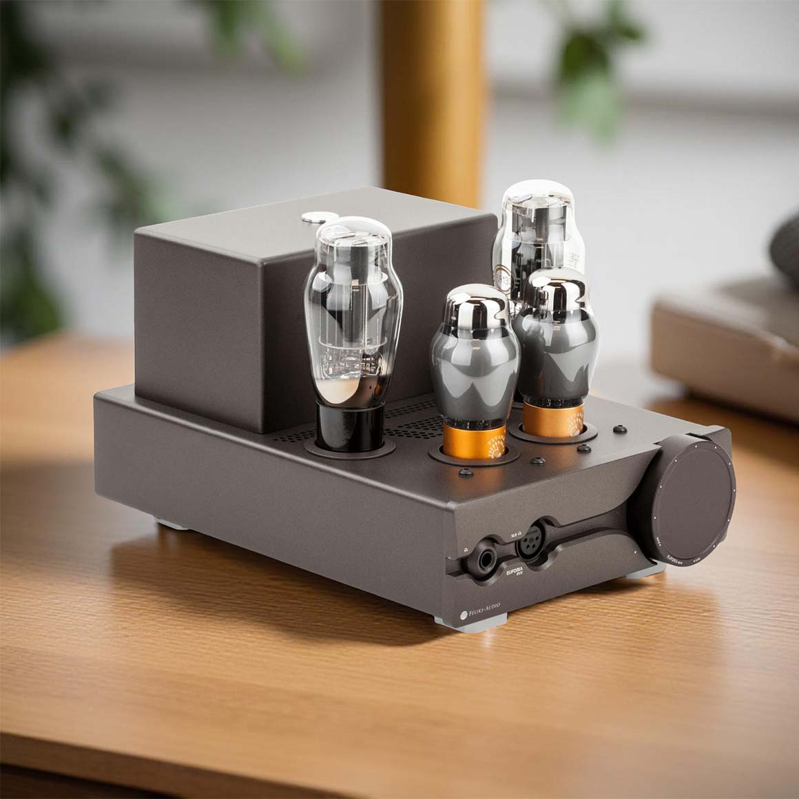 Headphone-zone-Feliks-Audio-EUFORIA-EVO