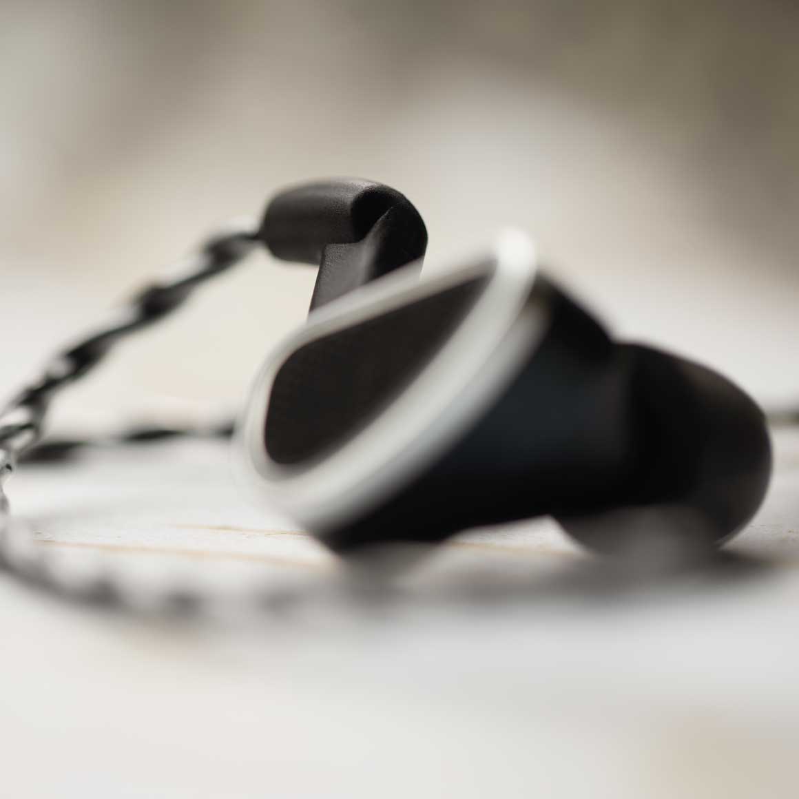 Headphone-Zone-64 Audio-Duo
