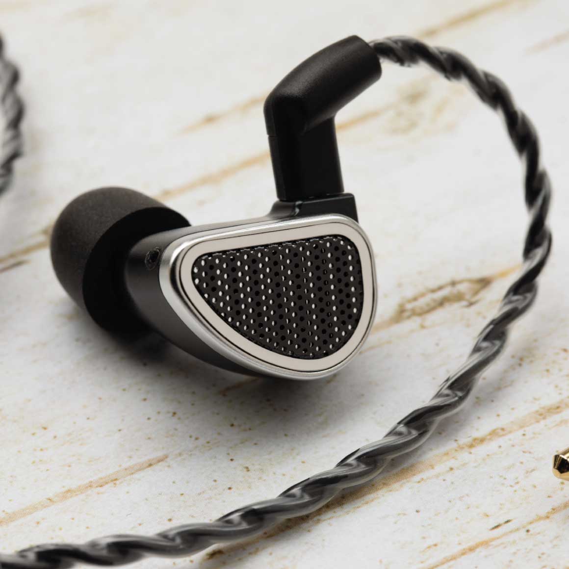 Headphone-Zone-64 Audio-Duo