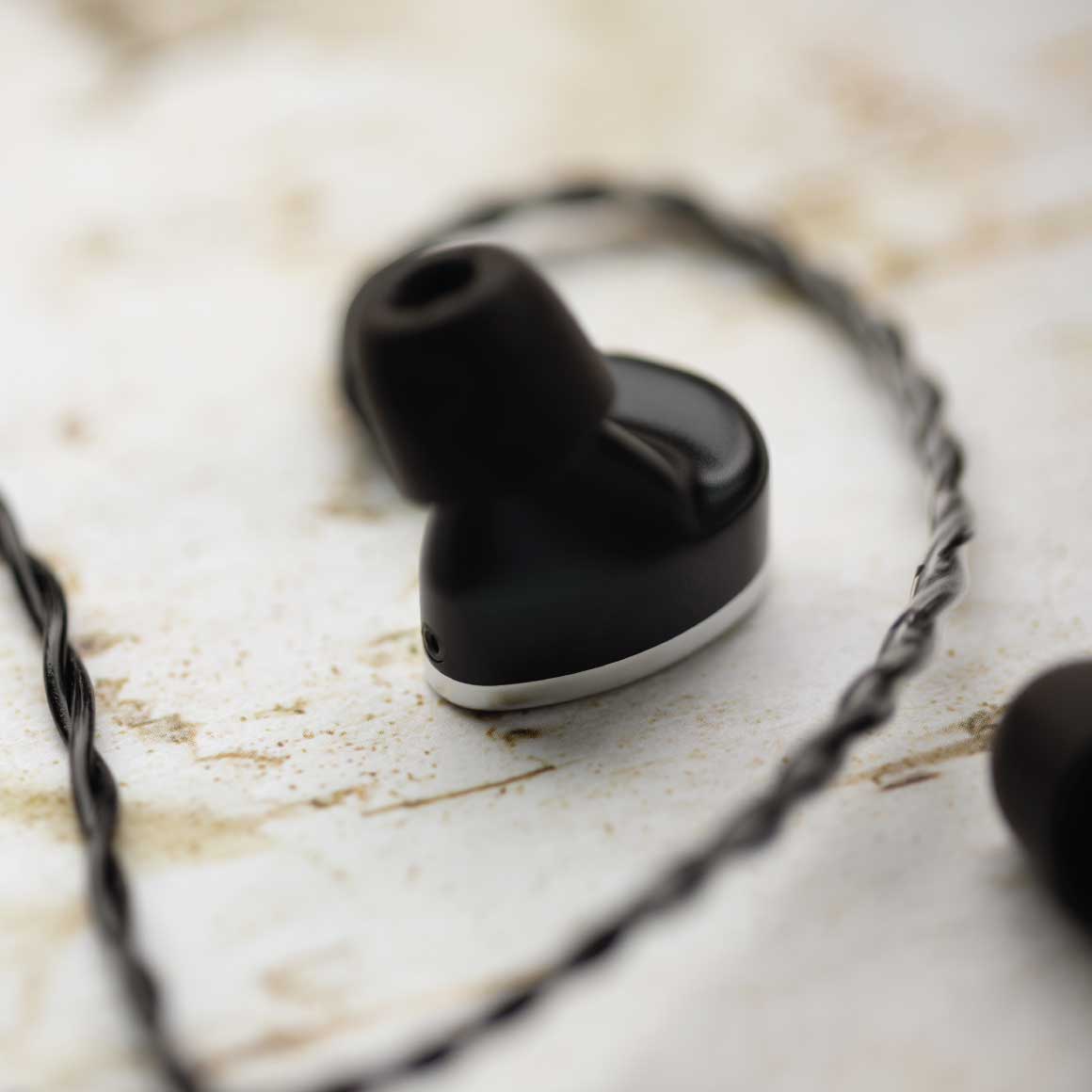 Headphone-Zone-64 Audio-Duo