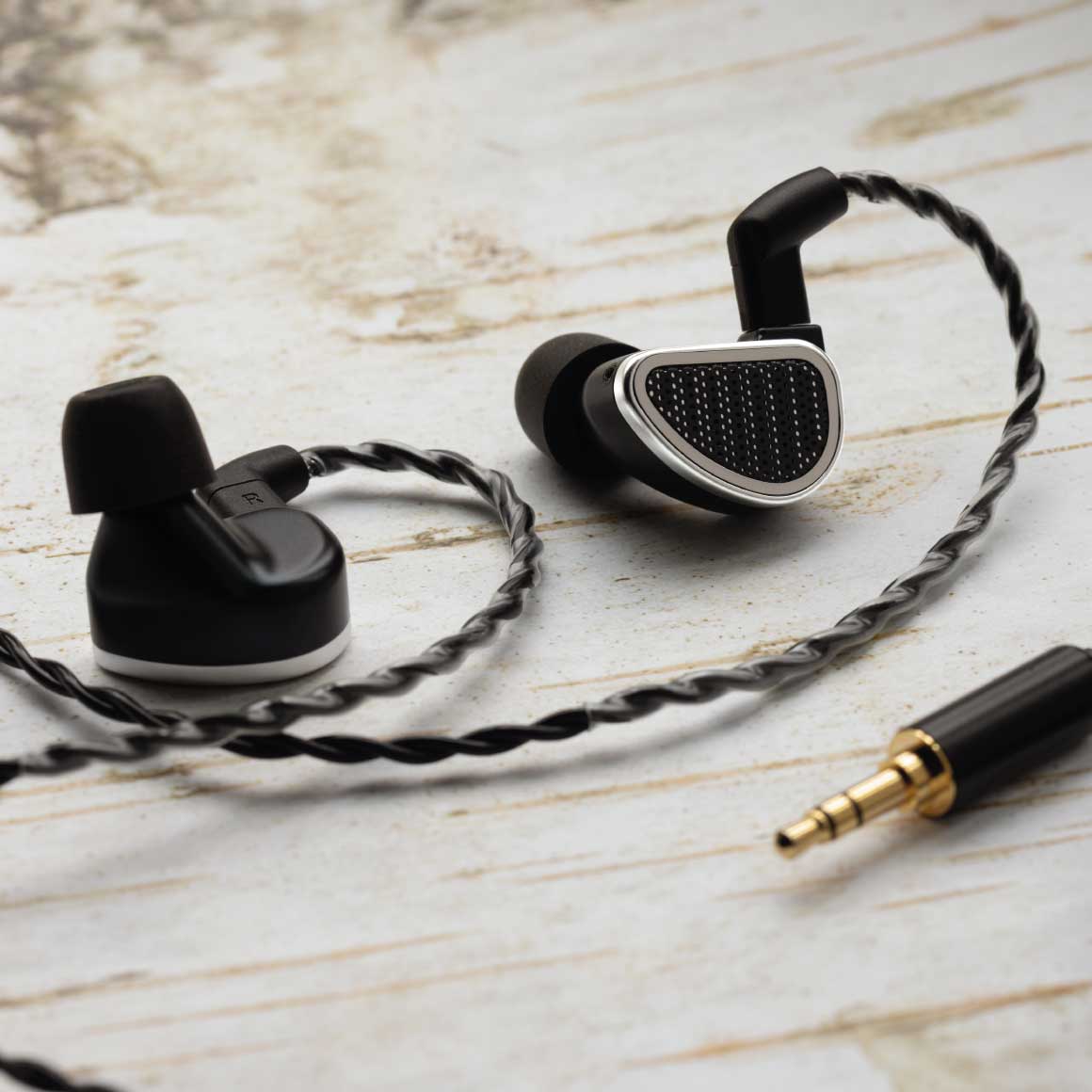 Headphone-Zone-64 Audio-Duo