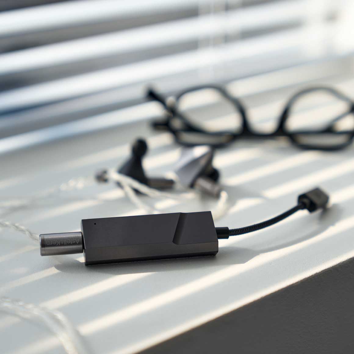 Headphone-Zone-Astell&Kern-AK HC2