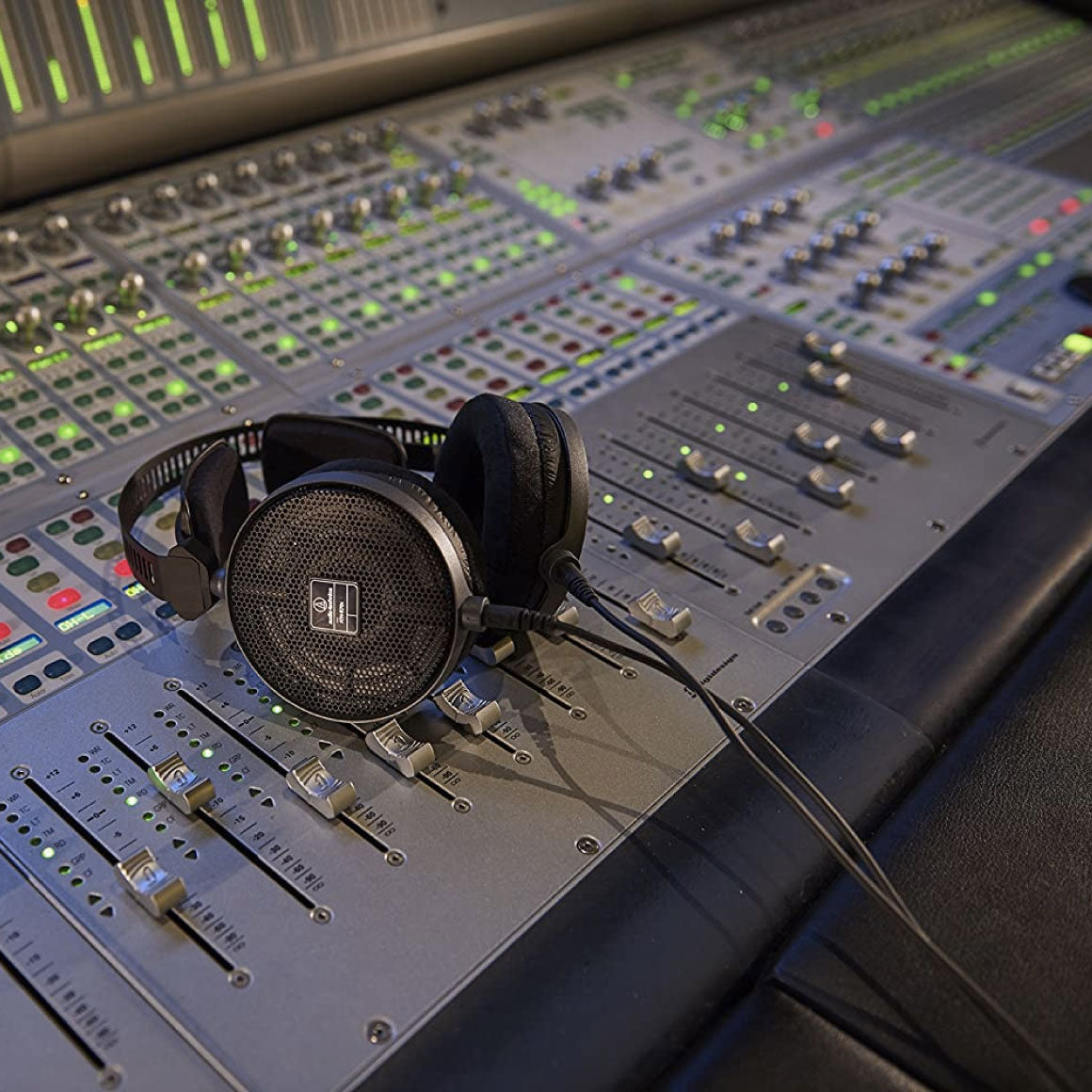 Headphone-Zone-Audio-Technica-ATH-R70x