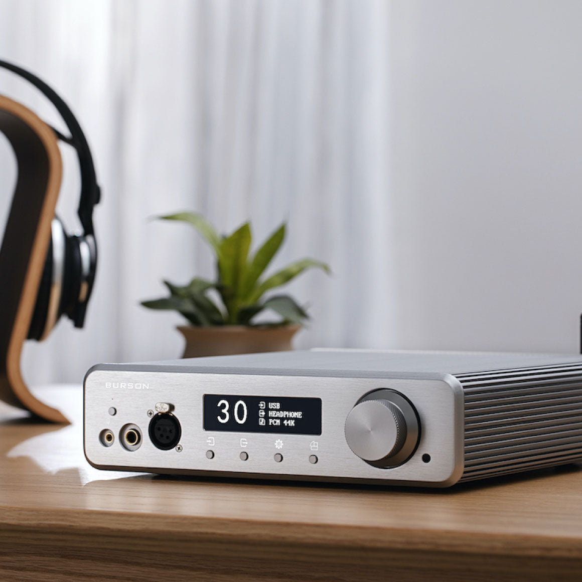 Headphone-Zone-Burson Audio-Conductor 3X Reference