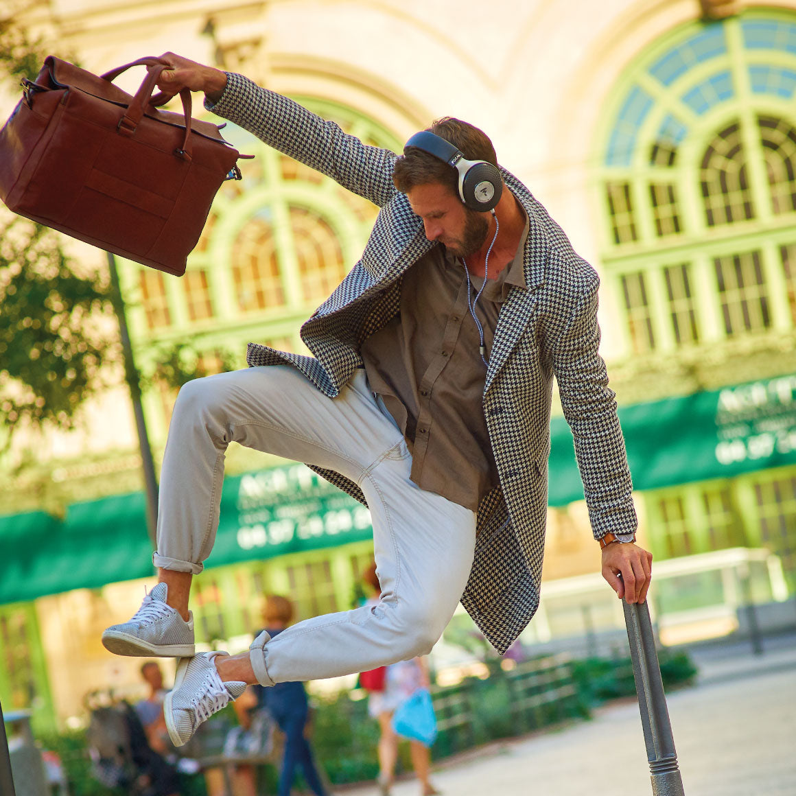 Headphone-Zone-Focal-Elegia