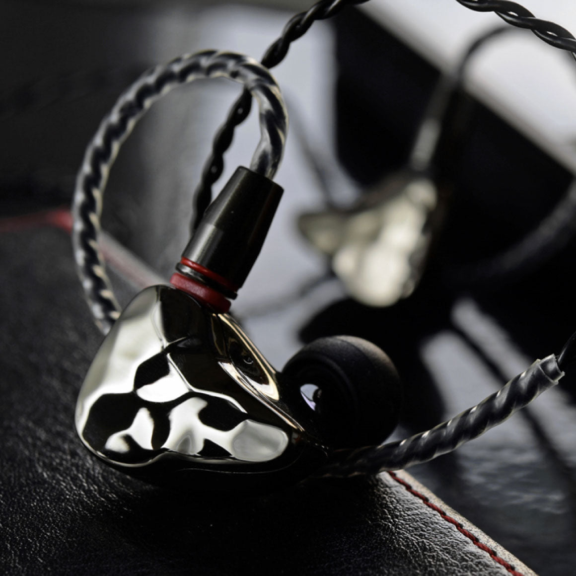 Headphone-Zone-IKKO-OH10