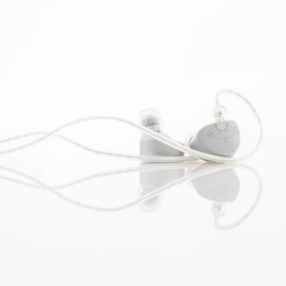 Headphone-Zone-Moondrop-Aria-Snow-Edition