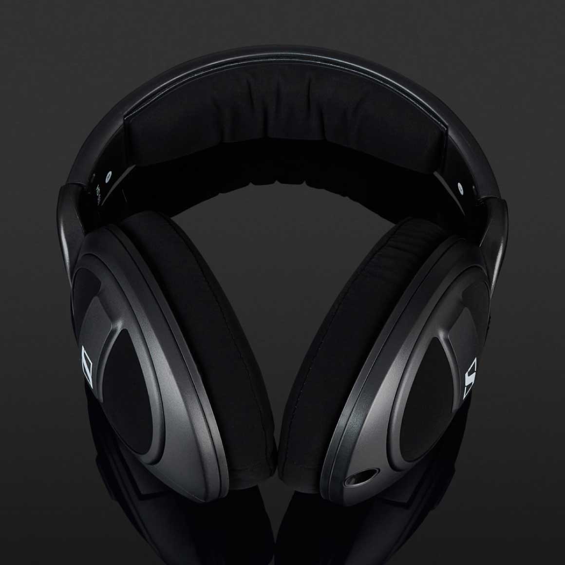 Headphone-Zone-Sennheiser-HD 569