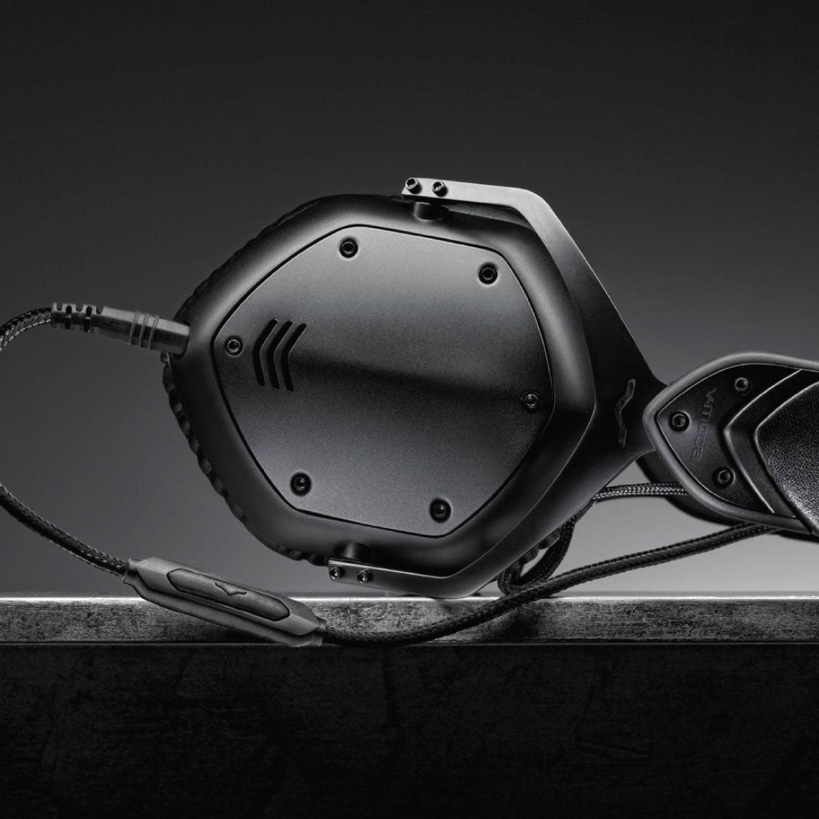 Headphone-Zone-V-MODA-Crossfade-LP2