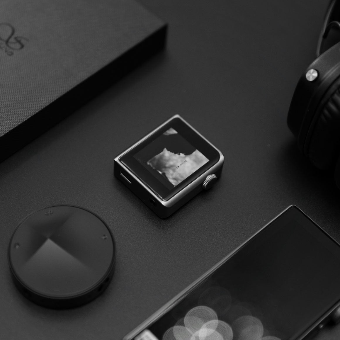 Headphone-Zone-Shanling-M0-Titanium