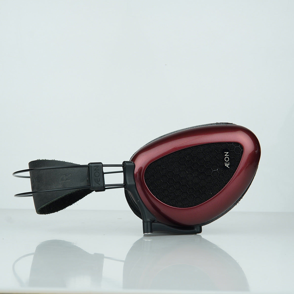 Headphone-Zone-Dan-Clark-Audio-AEON-2-Open-Demo-Unit