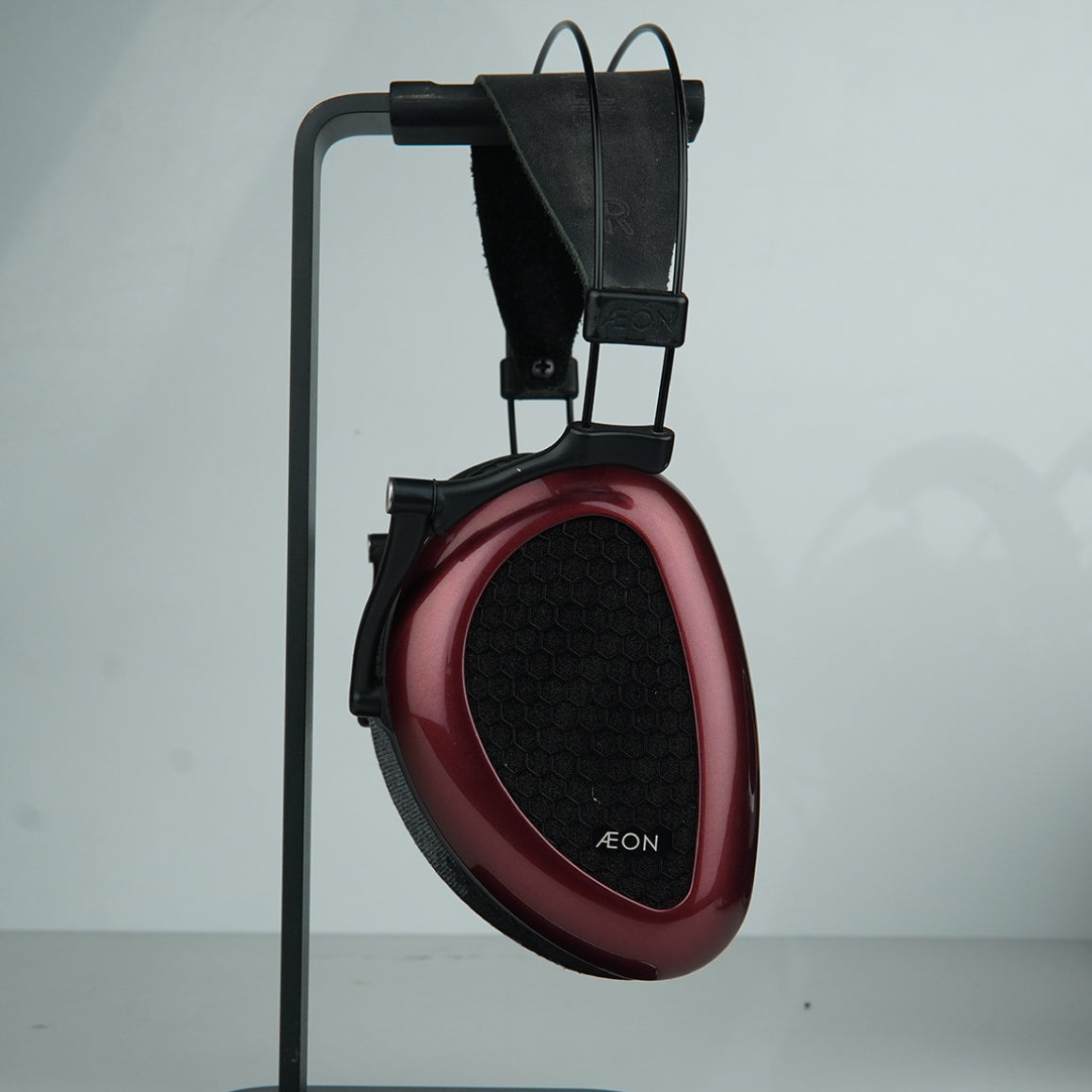 Headphone-Zone-Dan-Clark-Audio-AEON-2-Open-Demo-Unit