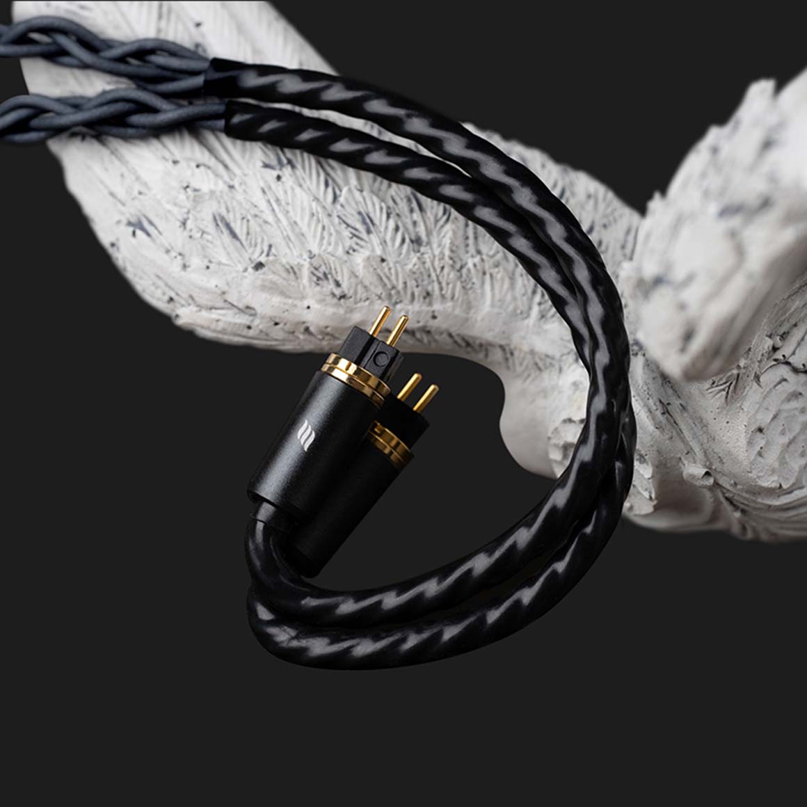Headphone-Zone-Effect-Audio-Eros-S-2