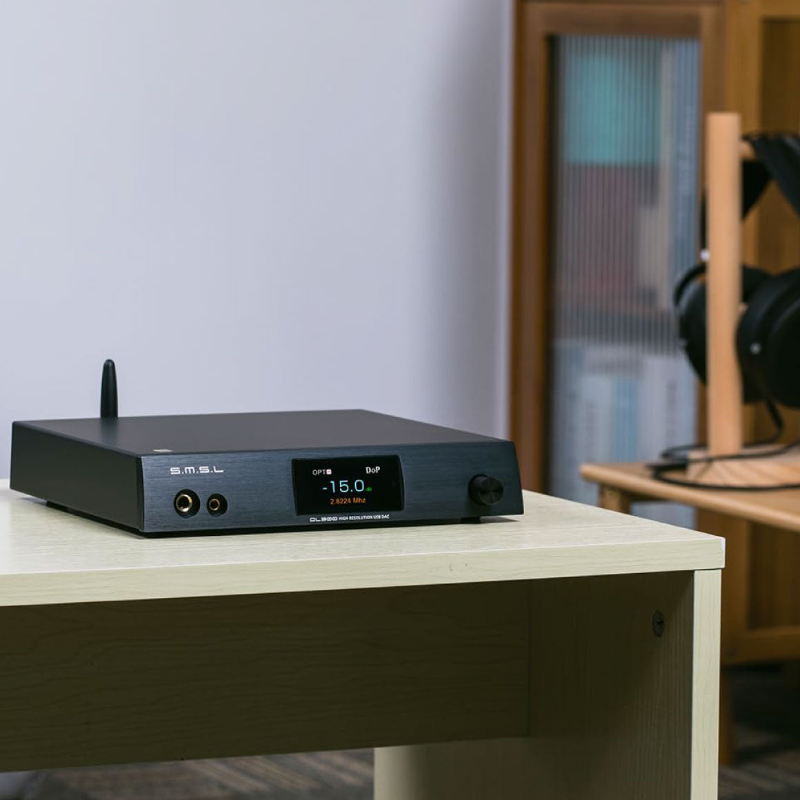 Headphone-Zone-SMSL-DL300