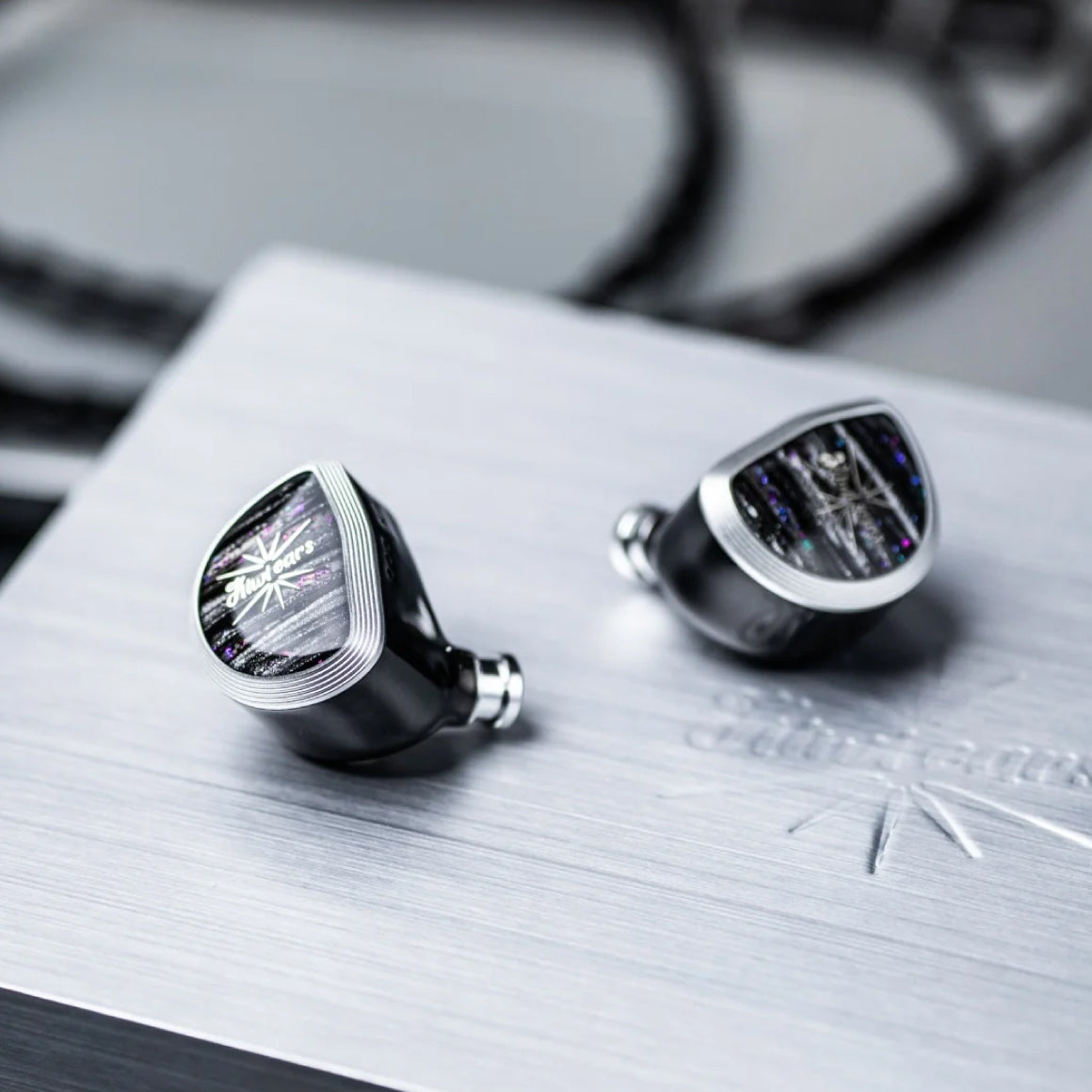 Headphone-zone-Kiwi-Ears-Aether