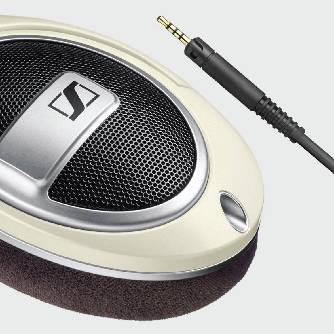 Headphone-Zone-Sennheiser-HD 599