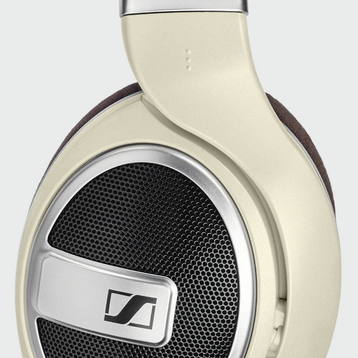Headphone-Zone-Sennheiser-HD 599