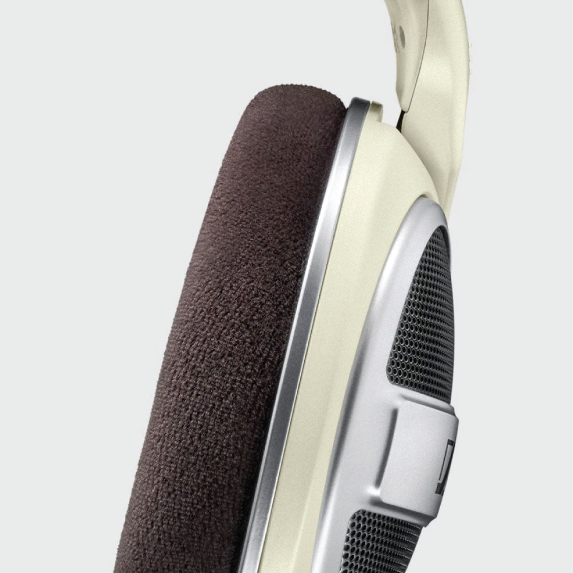 Headphone-Zone-Sennheiser-HD 599