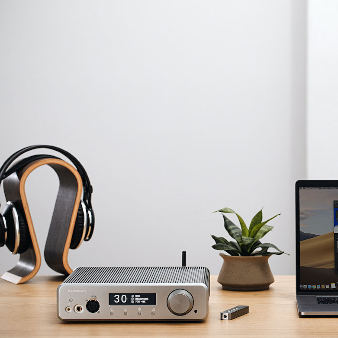Headphone-Zone-Burson Audio-Conductor 3X Reference