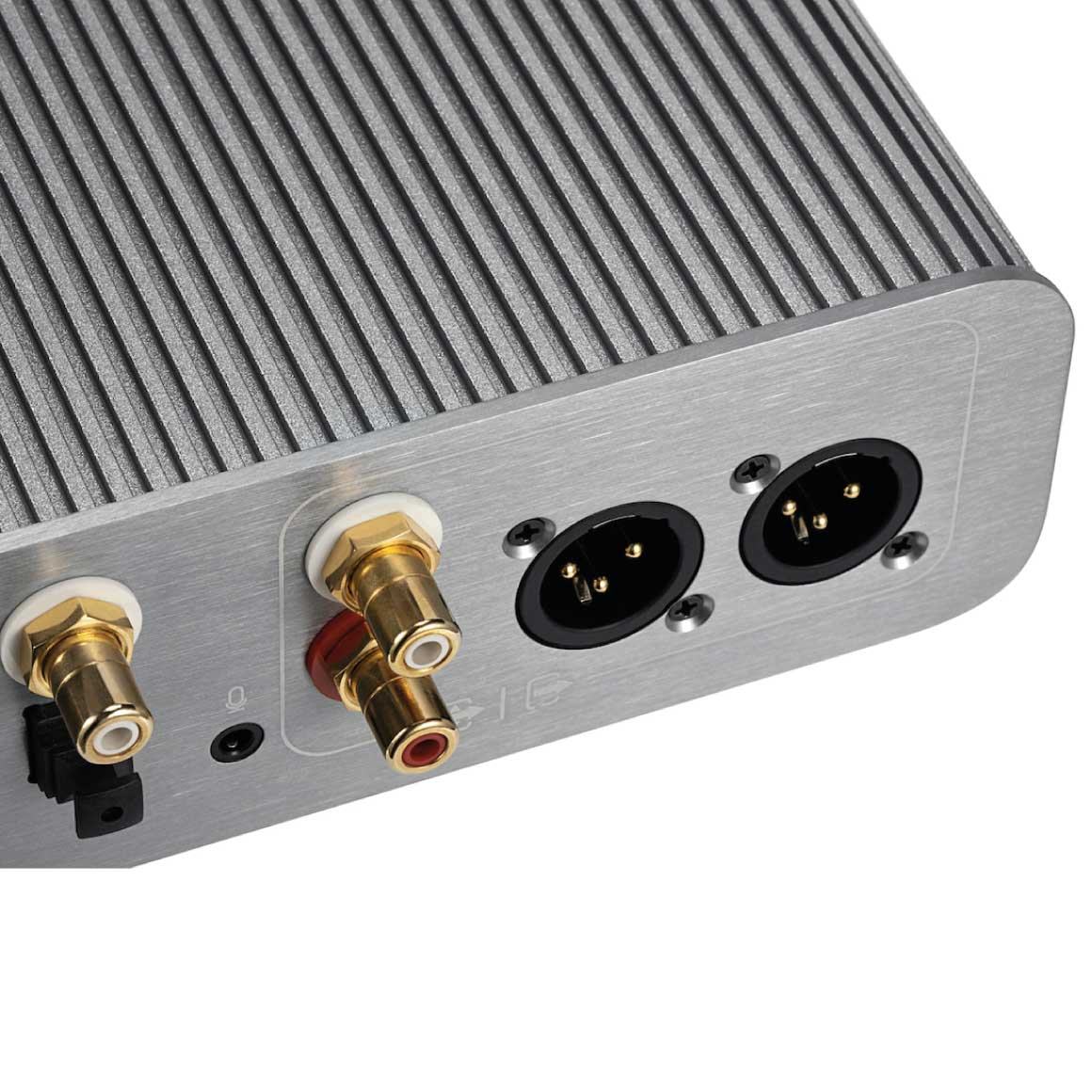 Headphone-Zone-Burson Audio-Composer 3X Performance
