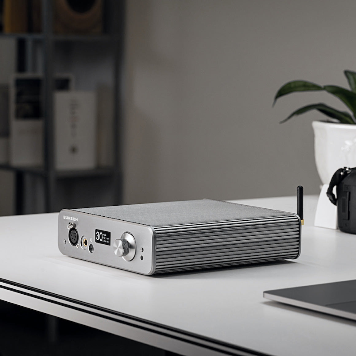 Headphone-Zone-Burson-Audio-Conductor-3X-Performance