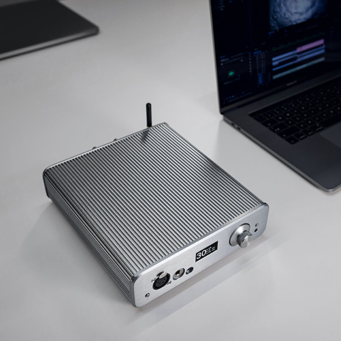 Headphone-Zone-Burson-Audio-Conductor-3X-Performance