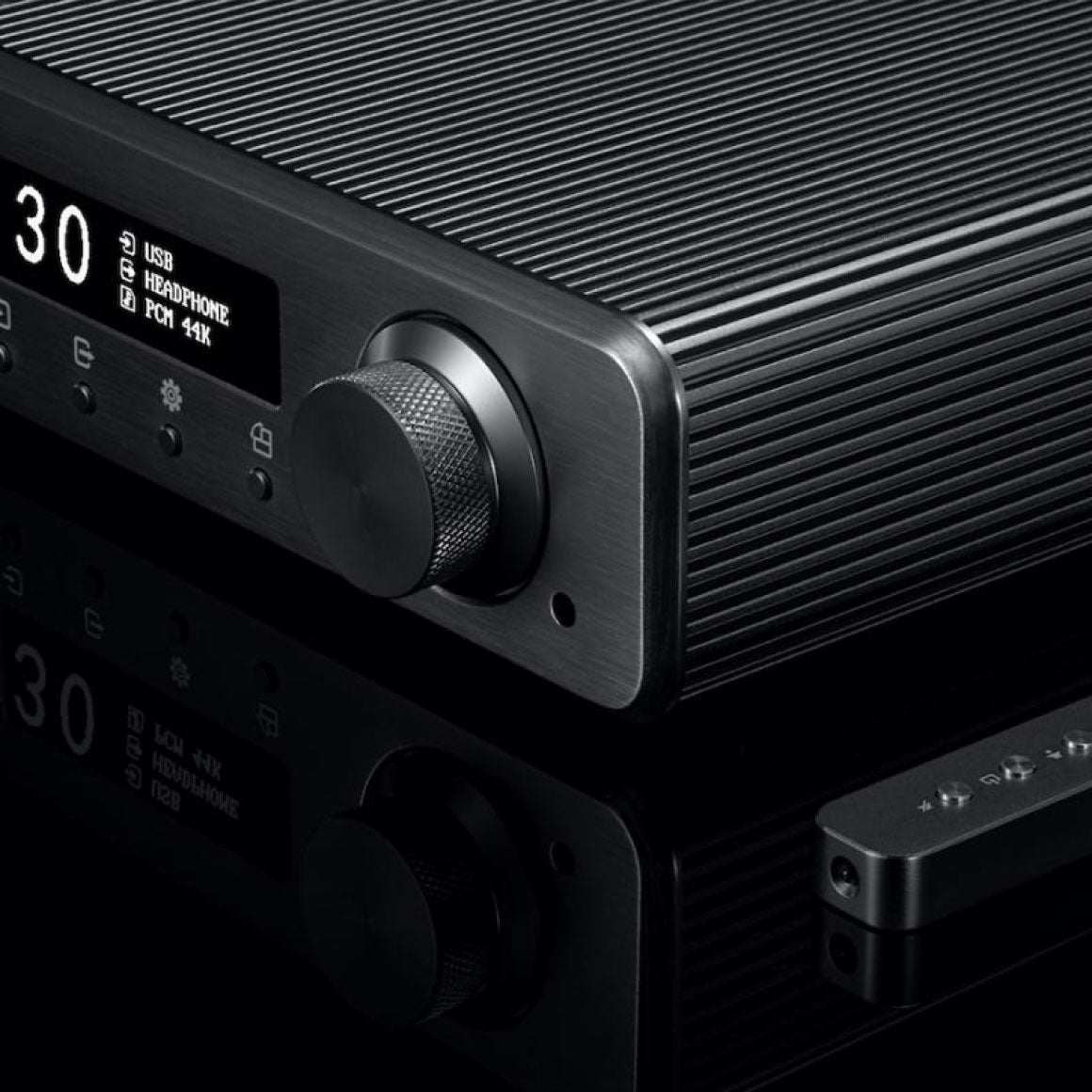 Headphone-Zone-Burson Audio-Conductor 3X Reference