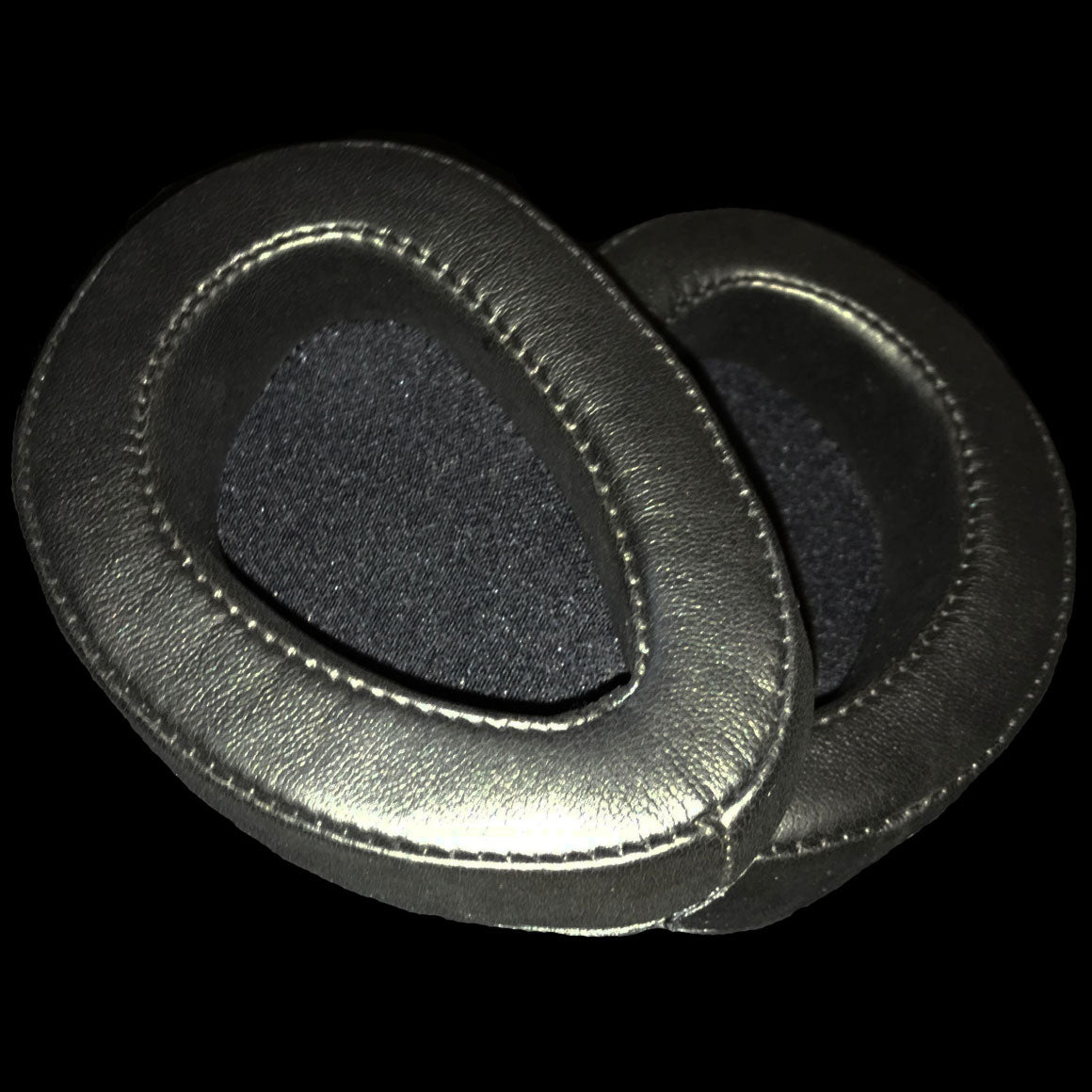 Headphone-Zone-Dan-Clark-Audio-AEON-Perforated-Earpads