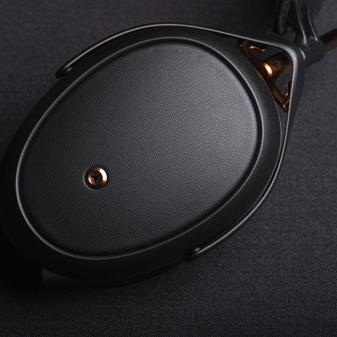 Headphone-Zone-Meze-LIRIC