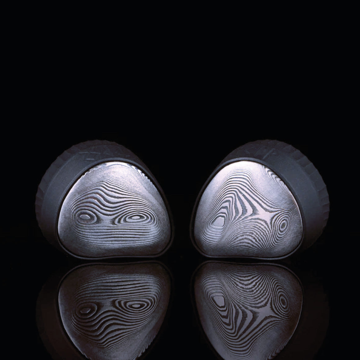 Headphone-Zone-Noble-Audio-Viking-Ragnar