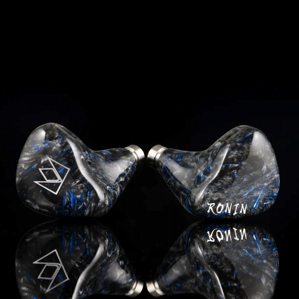 Headphone-Zone-Noble-Audio-Ronin