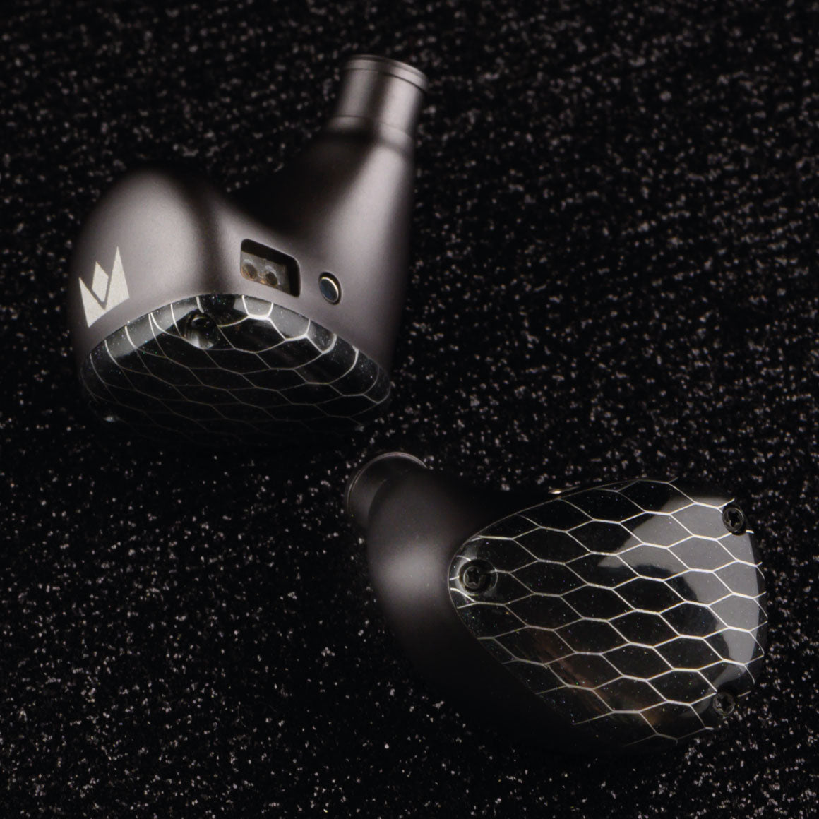 Headphone-Zone-Noble-Audio-Zephyr-4.4mm