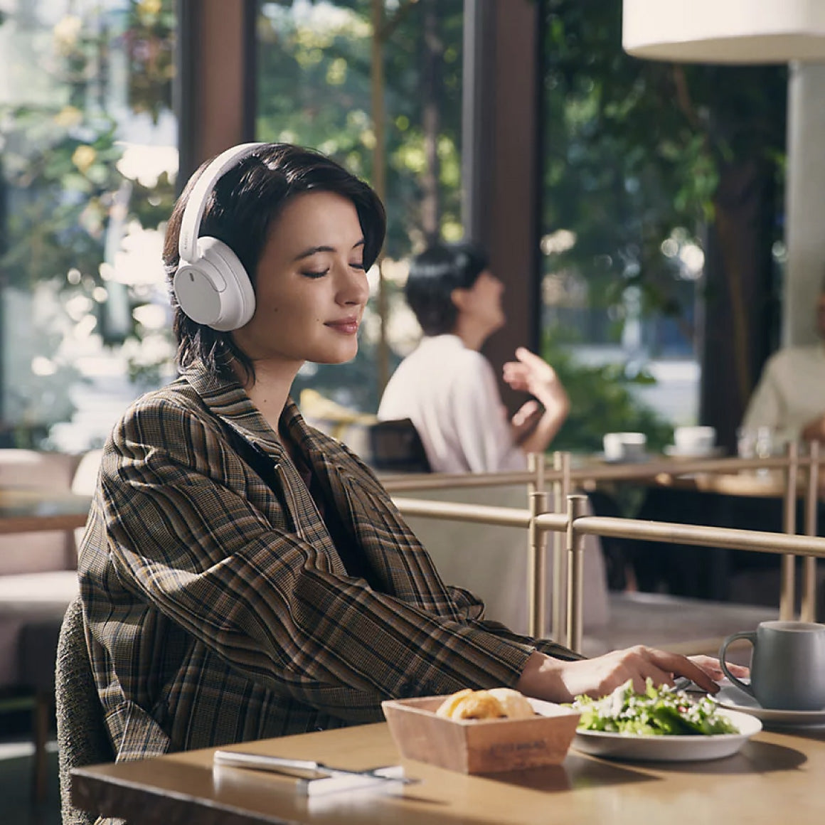 Headphone-Zone-Sony-WH-CH720N