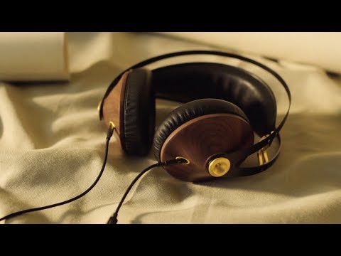 Headphone-Zone-Meze-99-Classics-Boom-Mic-Kit-Walnut-Gold